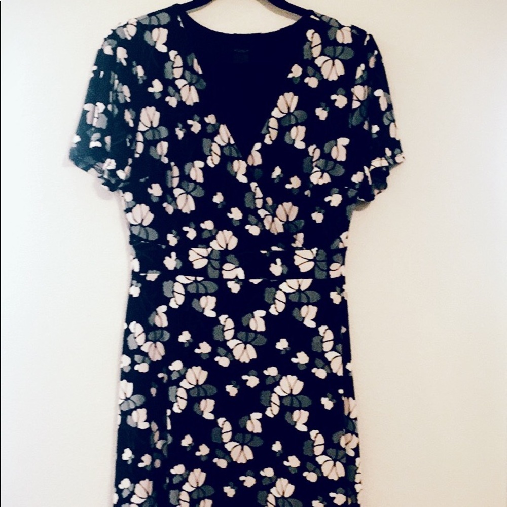 Ann Taylor Factory Dress Floral / Black
